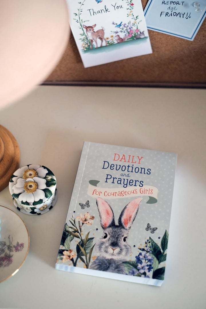 Daily Devotions and Prayers for Courageous Girls