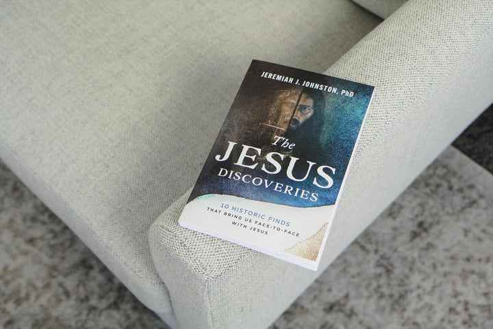 The Jesus Discoveries: 10 Historic Finds That Bring Us Face-to-Face with Jesus Paperback