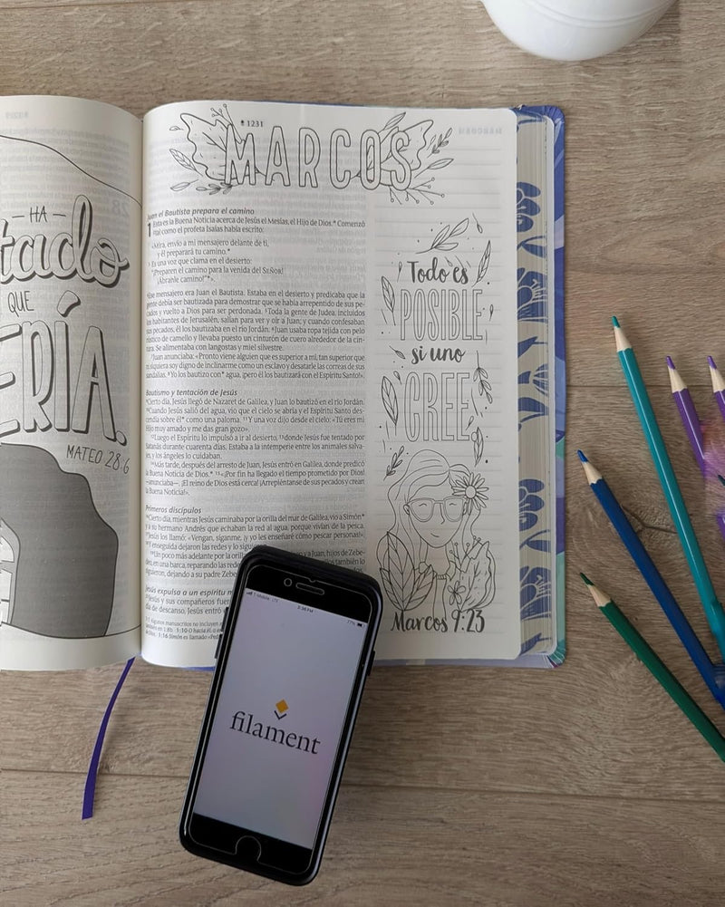 Biblia Inspira NTV, letra grande con Filament (SentiPiel, Ramo azul) (Spanish Edition)