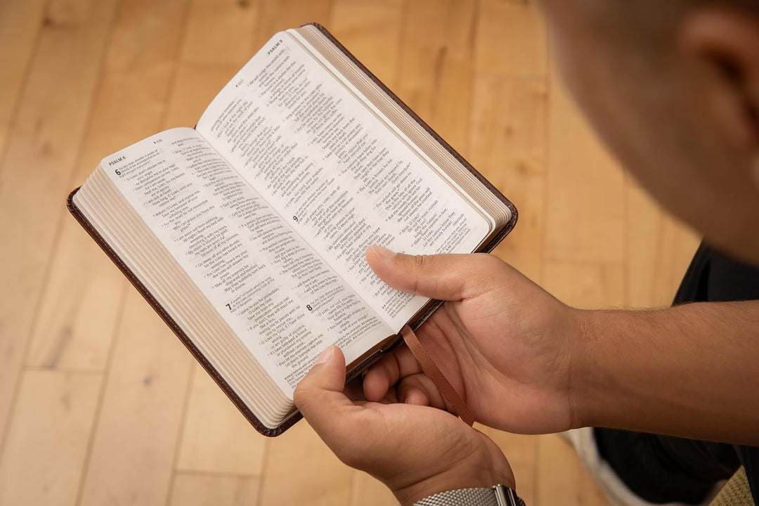 NLT Pocket Thinline Bible, Filament Enabled (LeatherLike, Brown Cross, Red Letter)