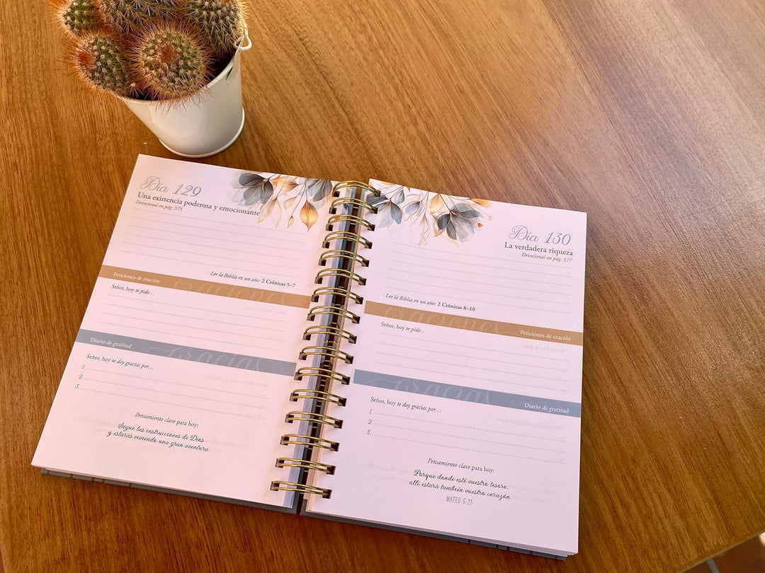 Diario para la mujer conforme al corazón de Dios - Edición pétalos (Journal for A Woman After God&