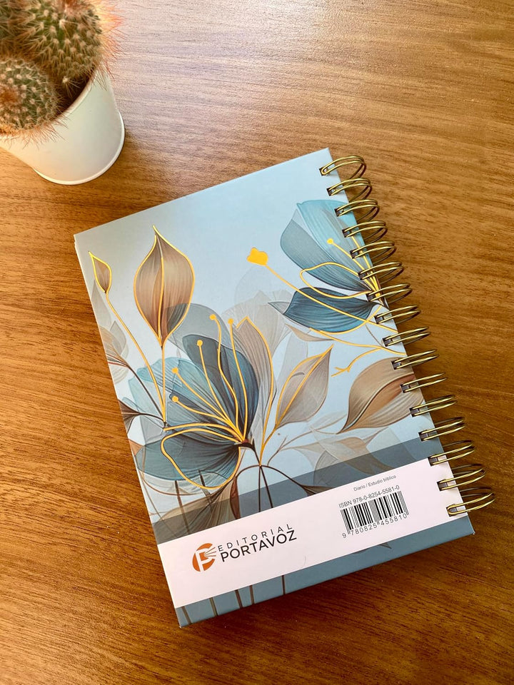 Diario para la mujer conforme al corazón de Dios - Edición pétalos (Journal for A Woman After God&