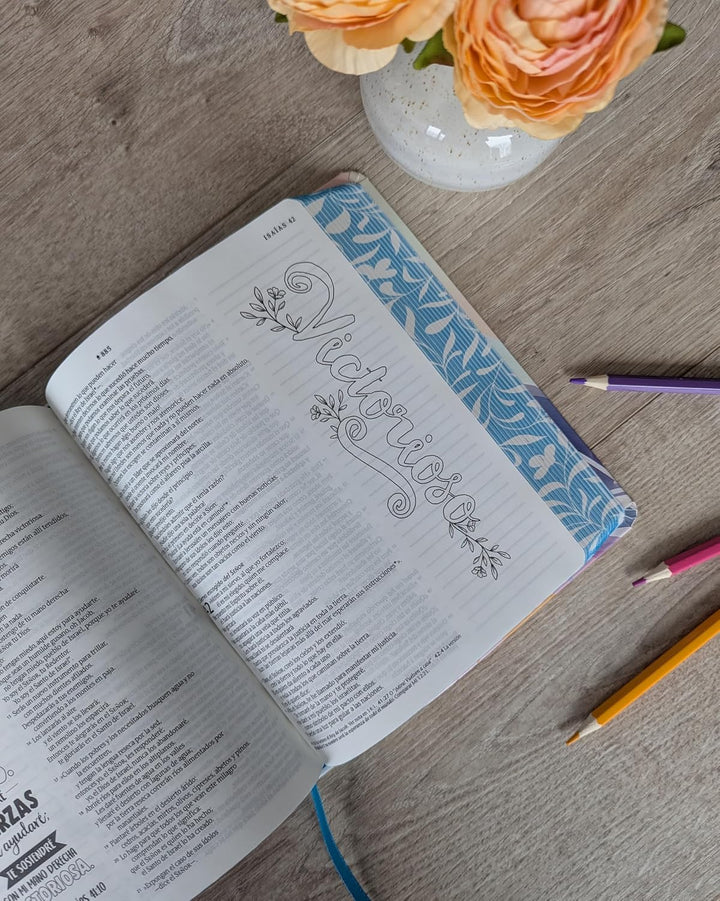 Biblia Inspira NTV con Filament (SentiPiel, Paraíso floral) (Spanish Edition)