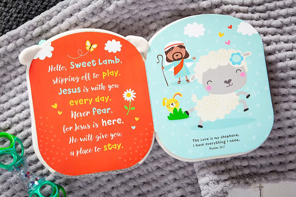 Sweet Lamb - Squish and Snugg