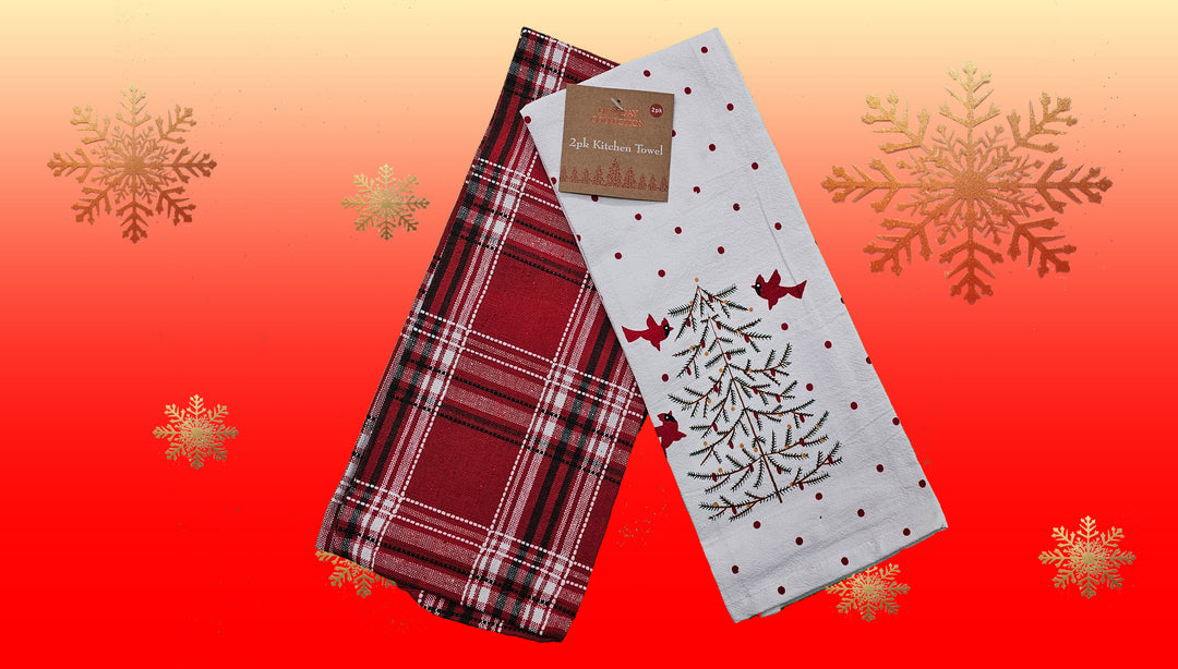 Christmas Tree &amp; Cardinals Towels 2 Pack Set