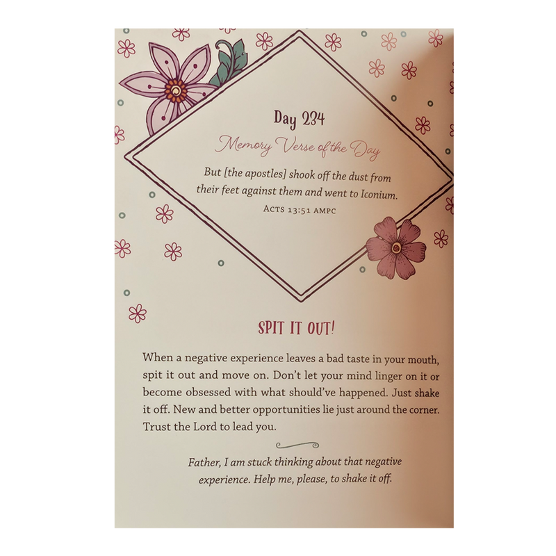 Everyday Bible Memory Devotional for Women: 365 Days in God&