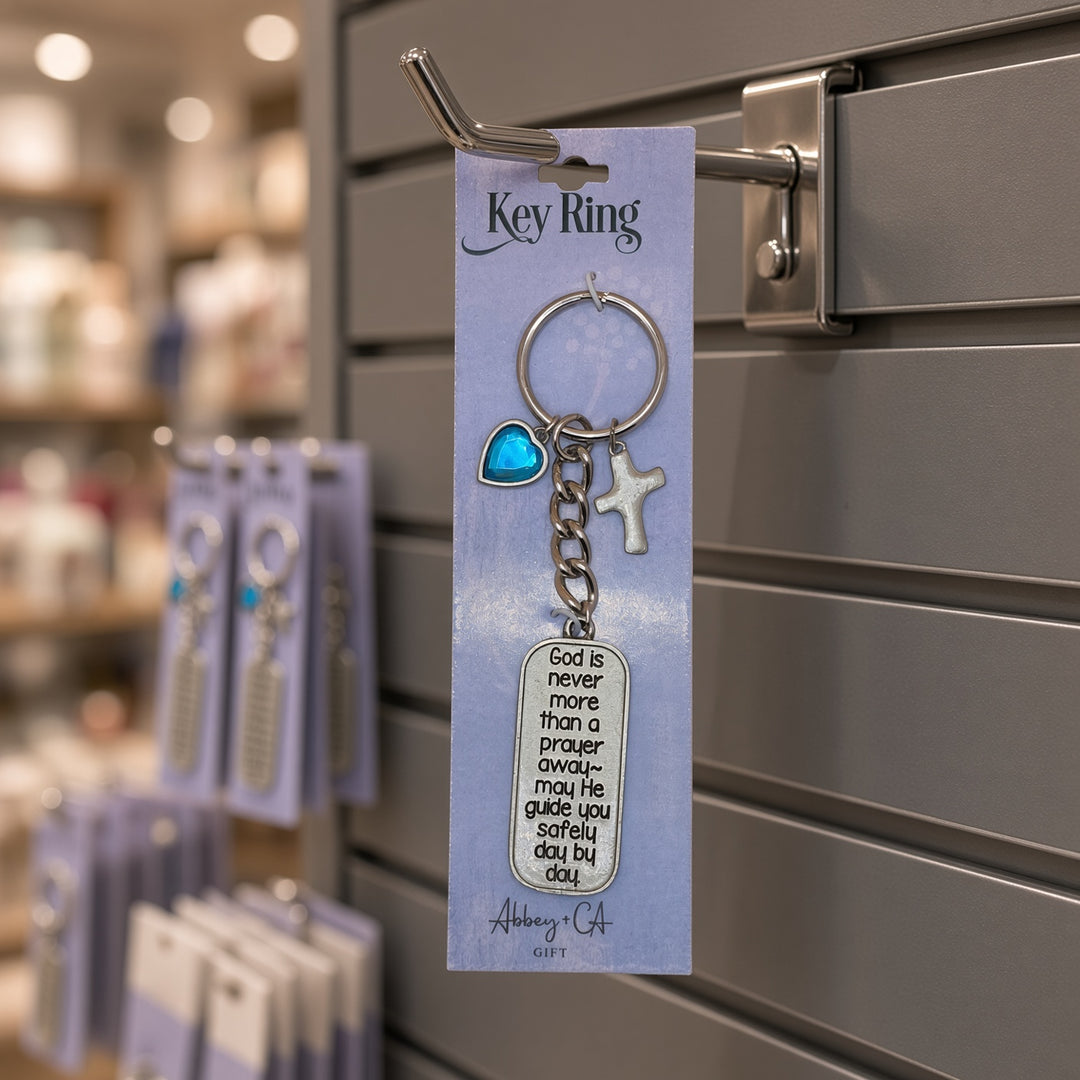 God is never more than a prayer away - Keyring