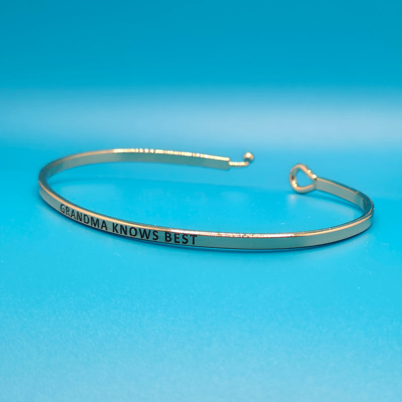 GRANDMA KNOWS BEST Inspirational Message Bracelet Positive Message Engraved Thin Bangle - Jewelry
