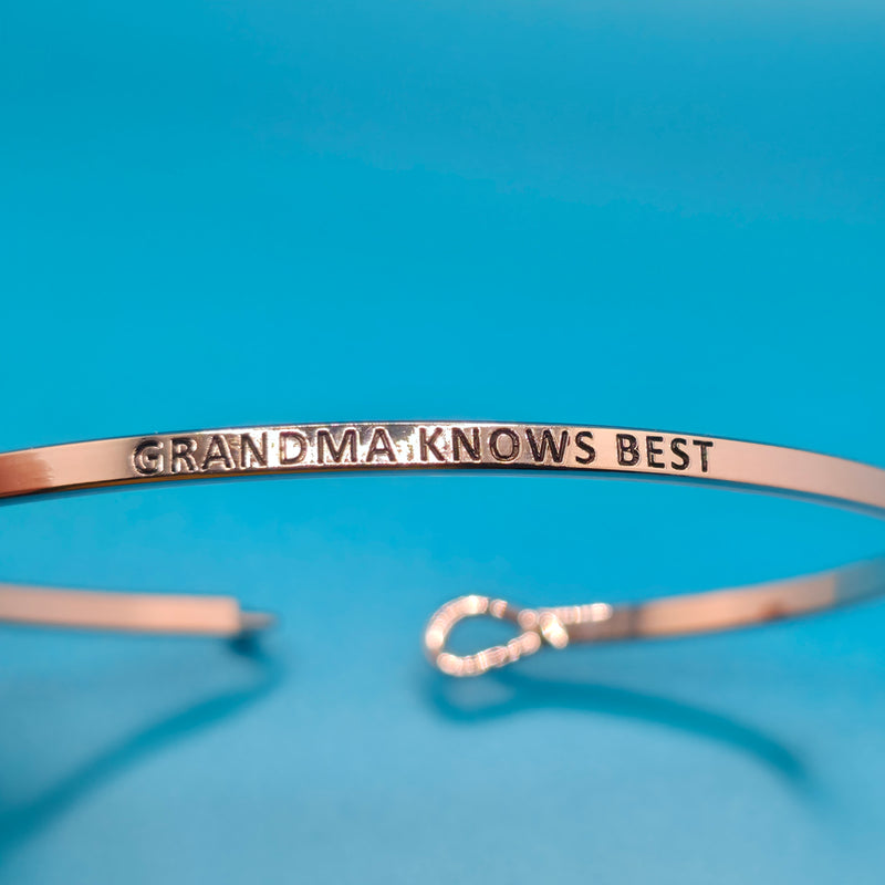 GRANDMA KNOWS BEST Inspirational Message Bracelet Positive Message Engraved Thin Bangle - Jewelry