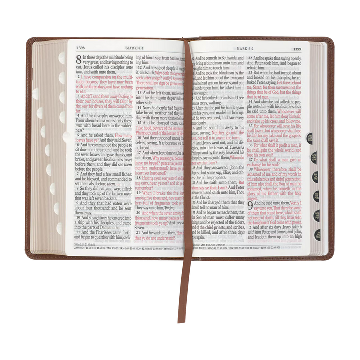 Saddle Tan and Butterscotch Faux Leather Giant Print Standard-size King James Version Bible with Thumb Indexing