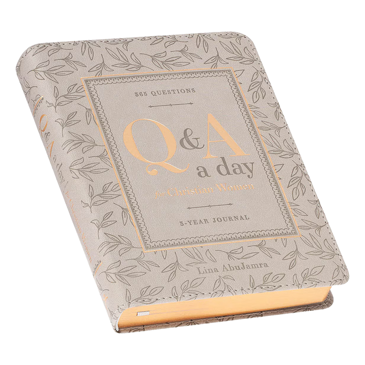 Q&amp;A a Day: 3-Year Journal for Christian Women